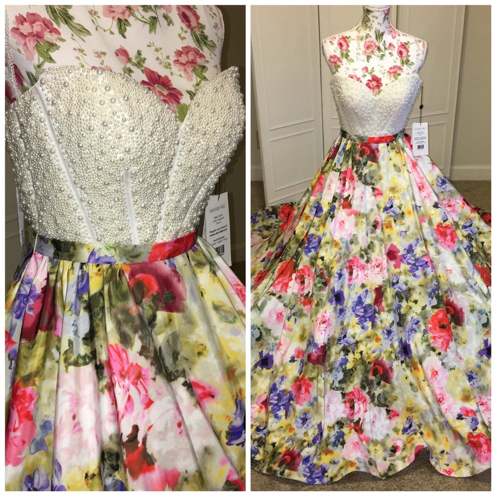 Sherri Hill Floral Printed Gown